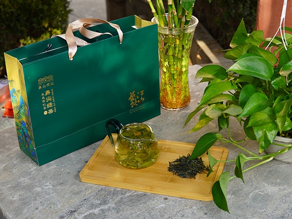 鼎尖綠茶